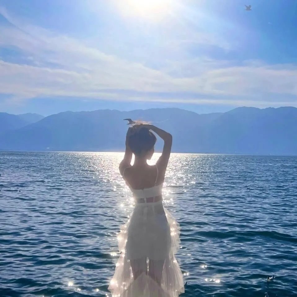 离婚后，我成了首富的孙女